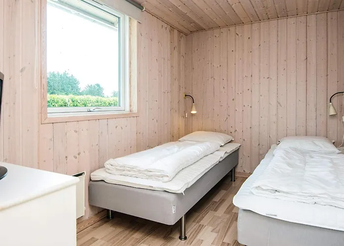 10 Person In Tatil Evi Ansager