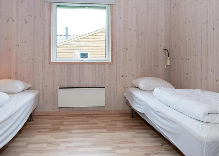 10 Person In Tatil Evi Ansager